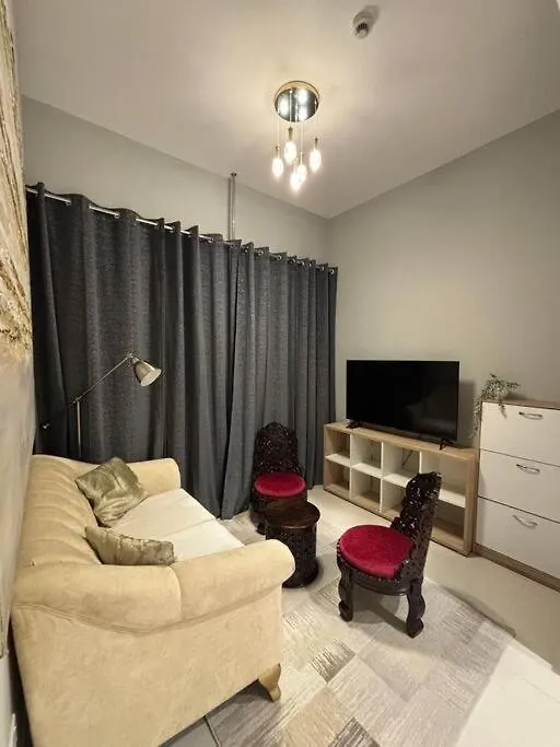 Apartamento Layali - Chic 1Br With Balcony In Business Bay Dubái