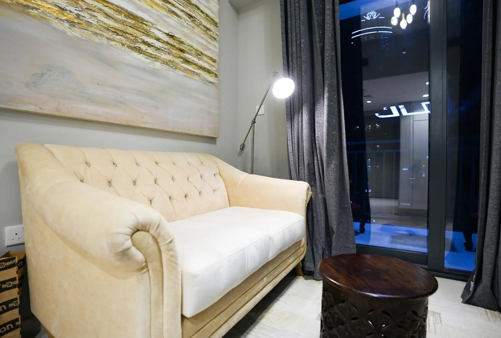 Apartamento Layali - Chic 1Br With Balcony In Business Bay Dubái